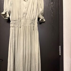 EUC Current Air Sage Green Satin Peasant Boho Indie Midi Dress in Small